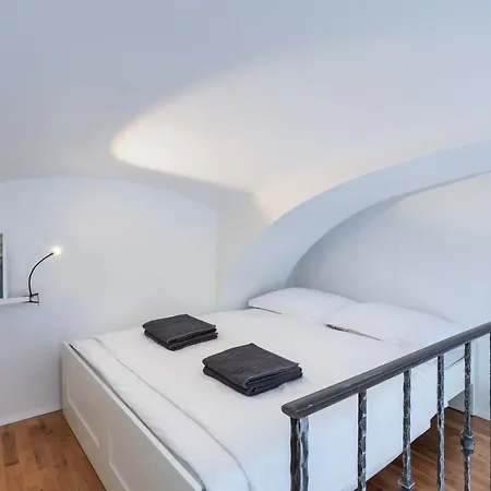 Apartment Rhino *